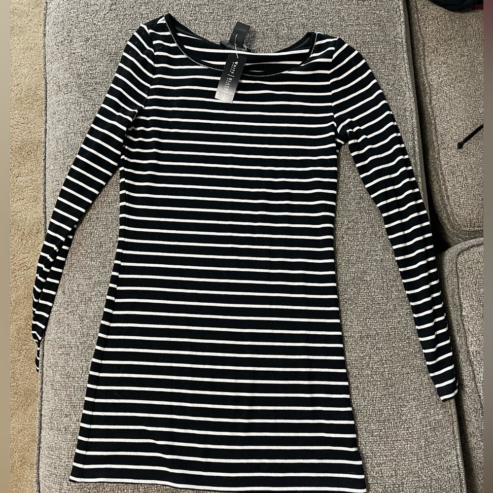 WHBM black and white tunic.